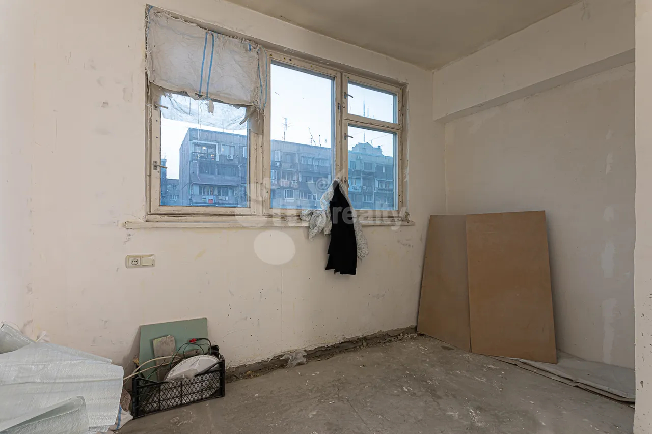 3 bedroom apartment for sale Mashtots Ave, Center Yerevan, 157874