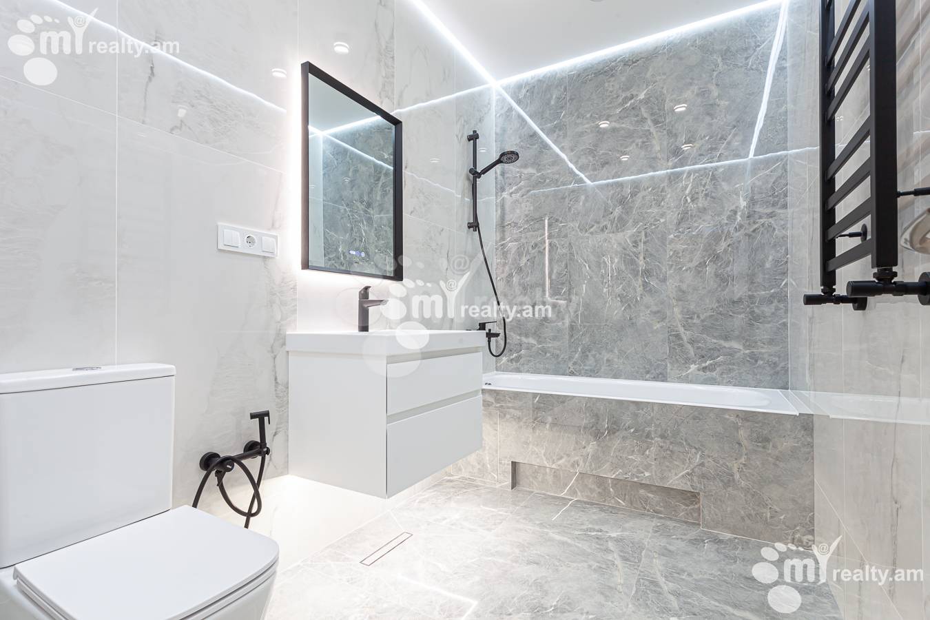 4 bedroom apartment for sale M․ Melqonyan str, مرکز شهر ایروان, 154447