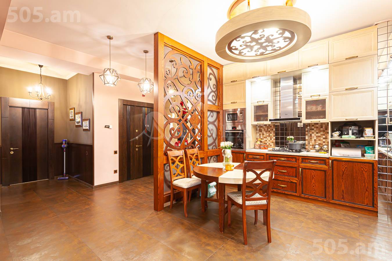 4 սենյականոց բնակարան  Քեռու փող, Արաբկիր Երևան, 154016