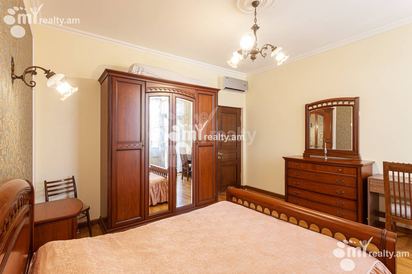 3 bedroom apartment for rent خیابان آرام, مرکز شهر ایروان, 151909