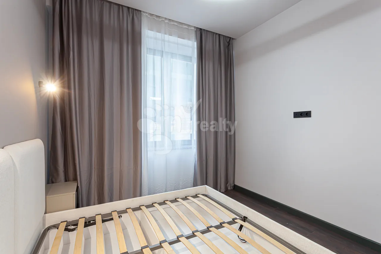 3 bedroom apartment for sale Arshakunyats Ave, Center Yerevan, 161854