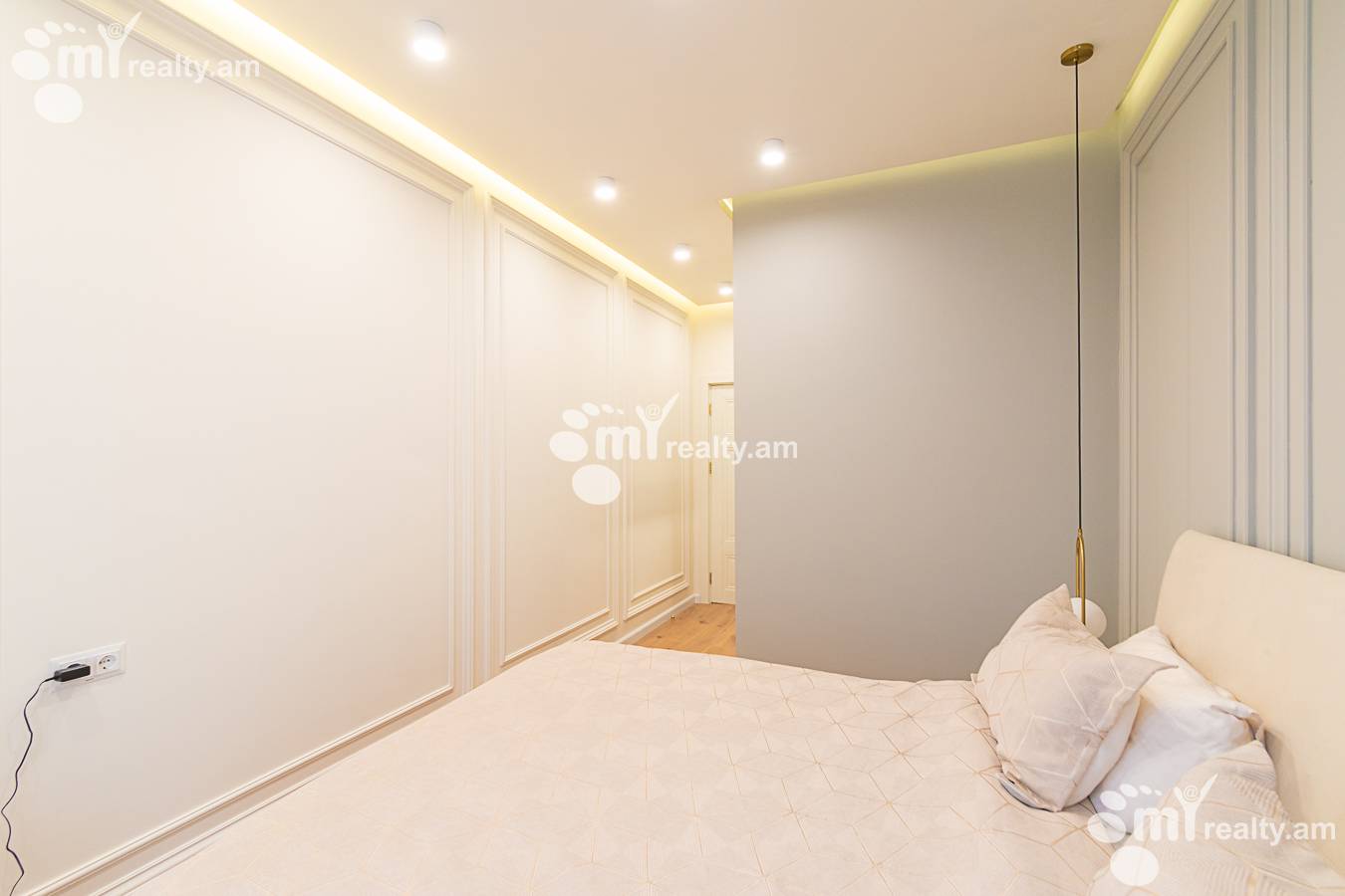 2 bedroom apartment for sale Antarayin St, Center Yerevan, 152369