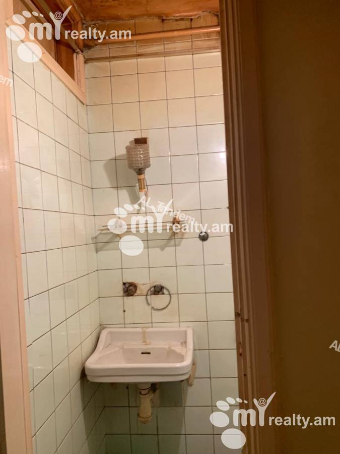 4 bedroom apartment for sale Aygedzor St, Arabkir Yerevan, 147779