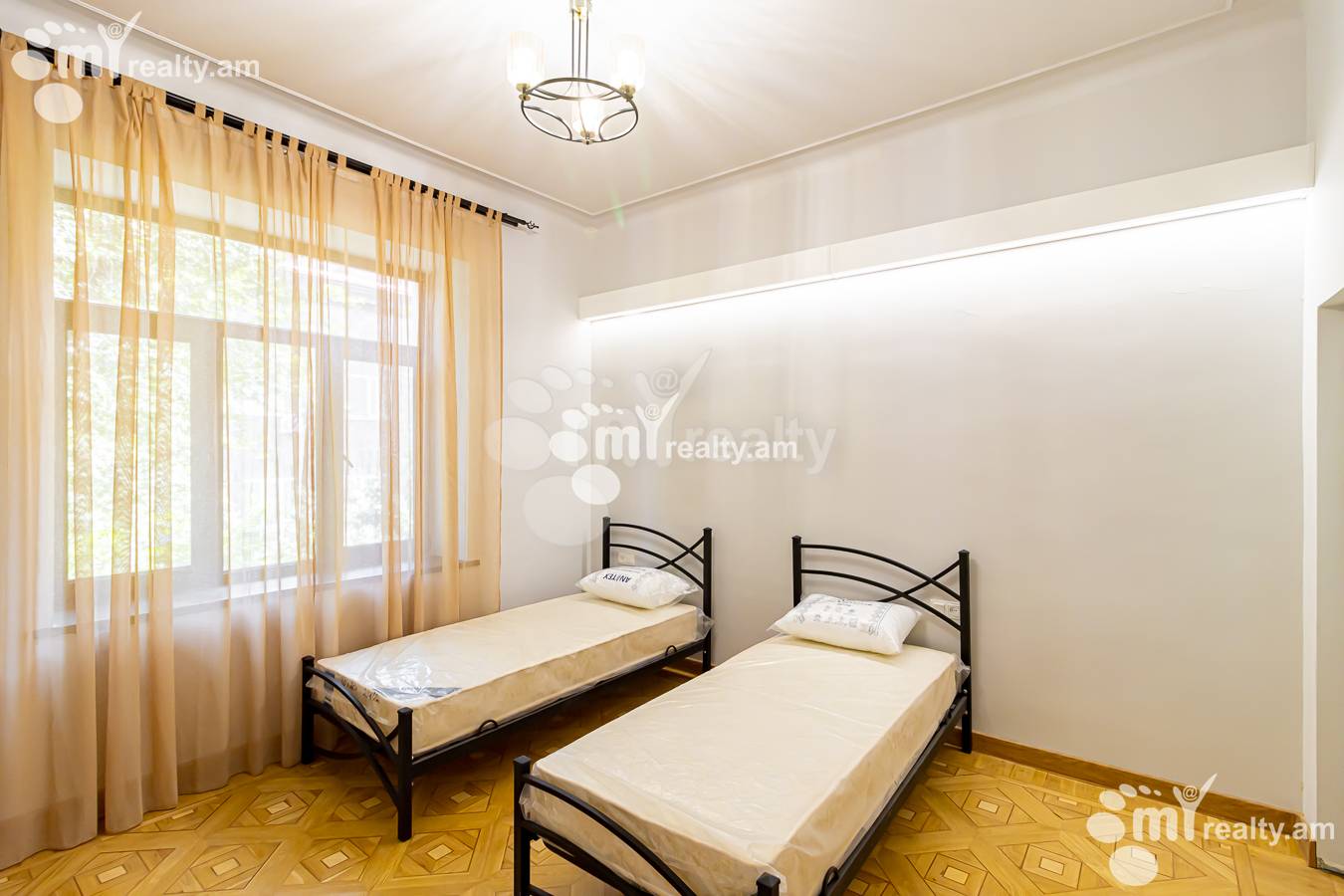 3 bedroom apartment for rent Koghbatsi St, Center Yerevan, 152974