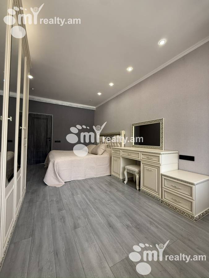 3 bedroom apartment for sale Shiraz St, Adjapnyak Yerevan, 161169