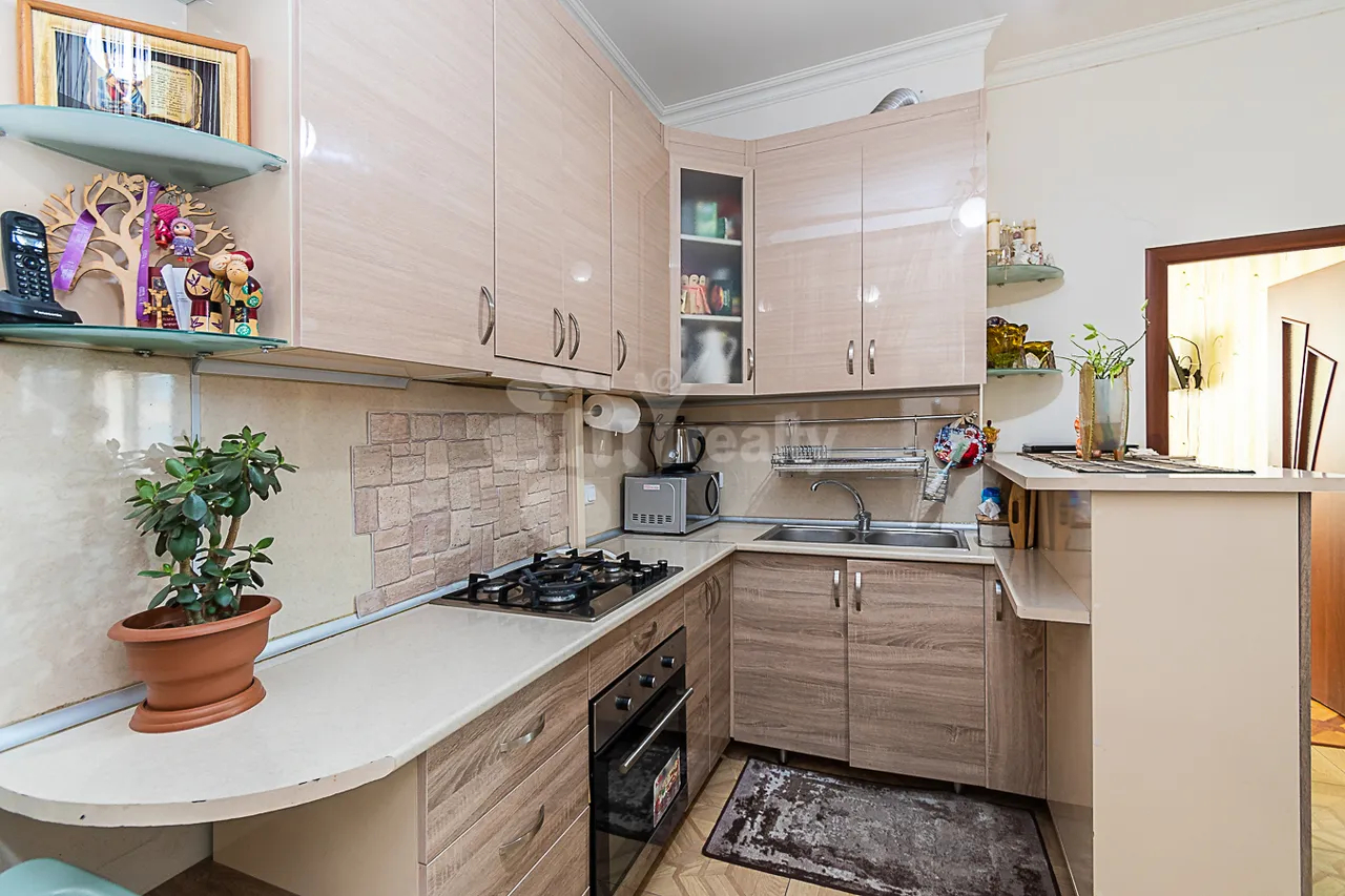 3 bedroom apartment for sale Mikoyan St, Dawtaschen Yerevan, 161446