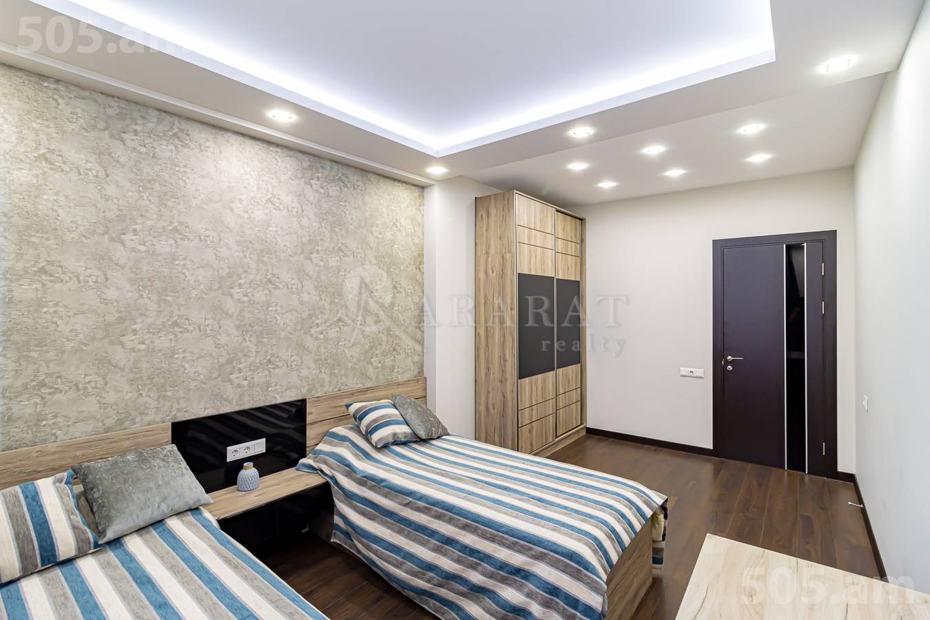 4 bedroom apartment for rent خیابان آرام, مرکز شهر ایروان, 152818