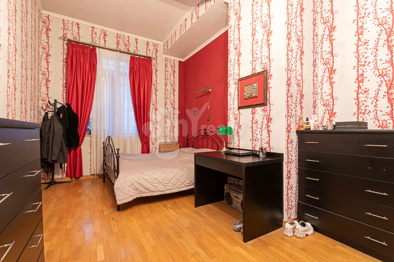4 bedroom apartment for sale Tumanyan St, Center Yerevan, 157656