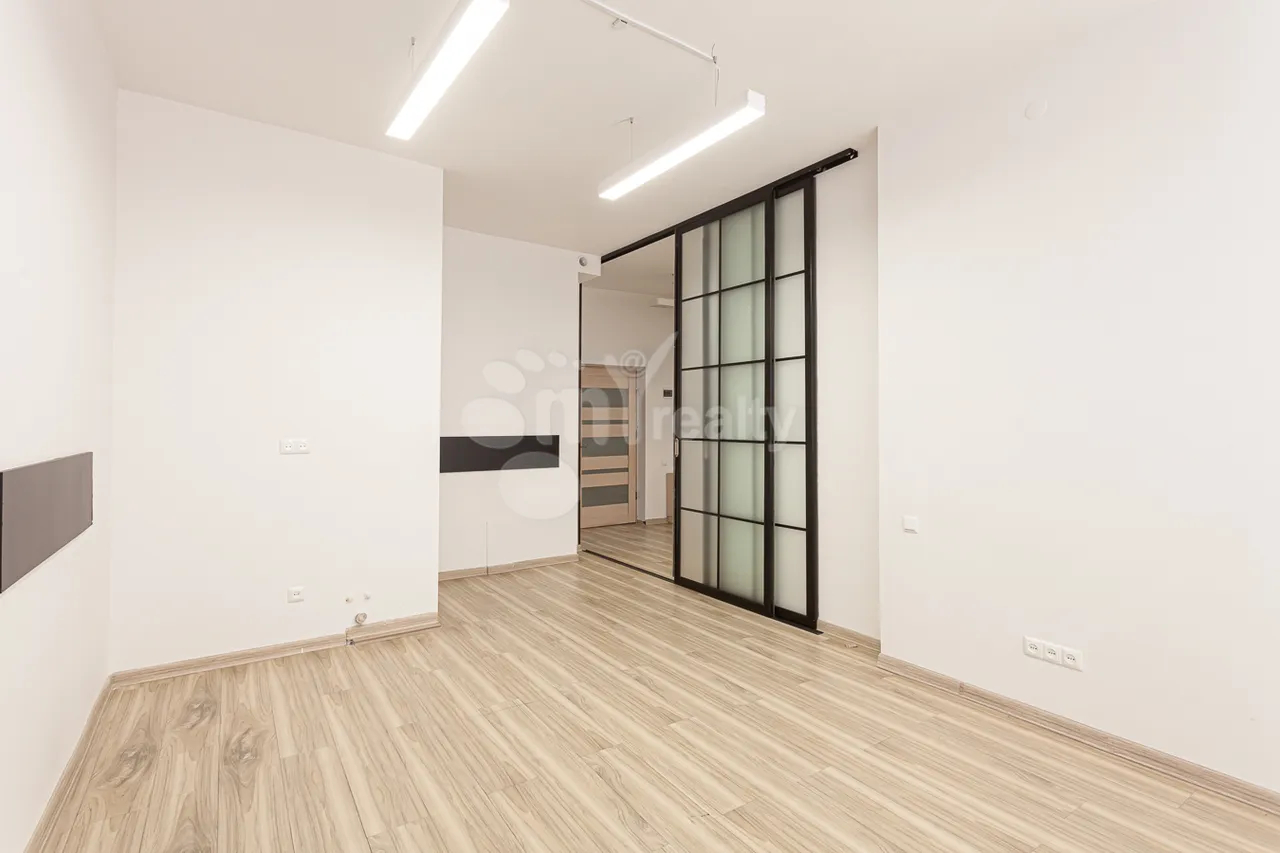 Commercial property for rent V.Papazyan St, Arabkir Yerevan, 160453