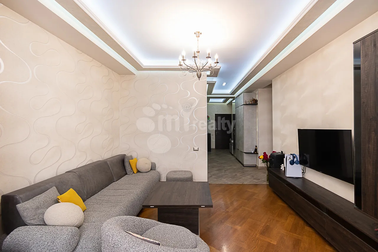 Купить 4 комнатную квартиру Адонц ул, Арабкир Ереван, 159530