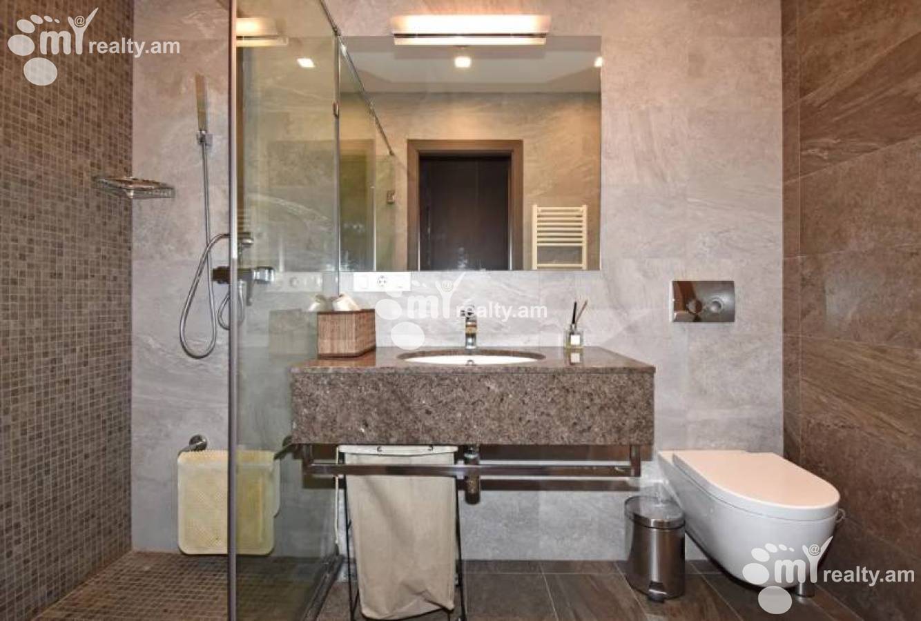 3 սենյականոց բնակարան վարձով Վարդանանց փող, Կենտրոն Երևան, 149946