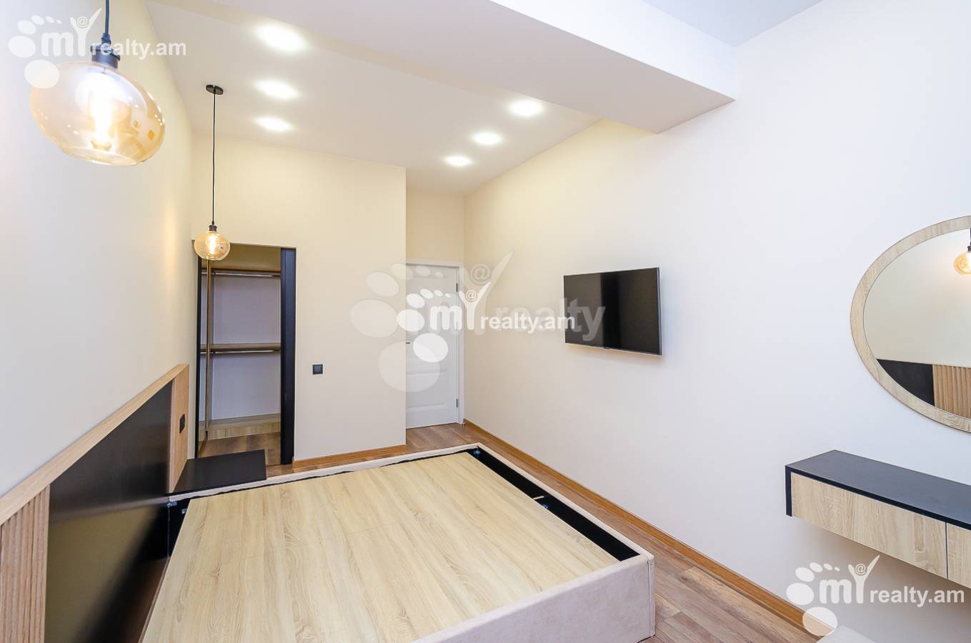 Купить 3 комнатную квартиру Микоян ул, Давташен Ереван, 143710