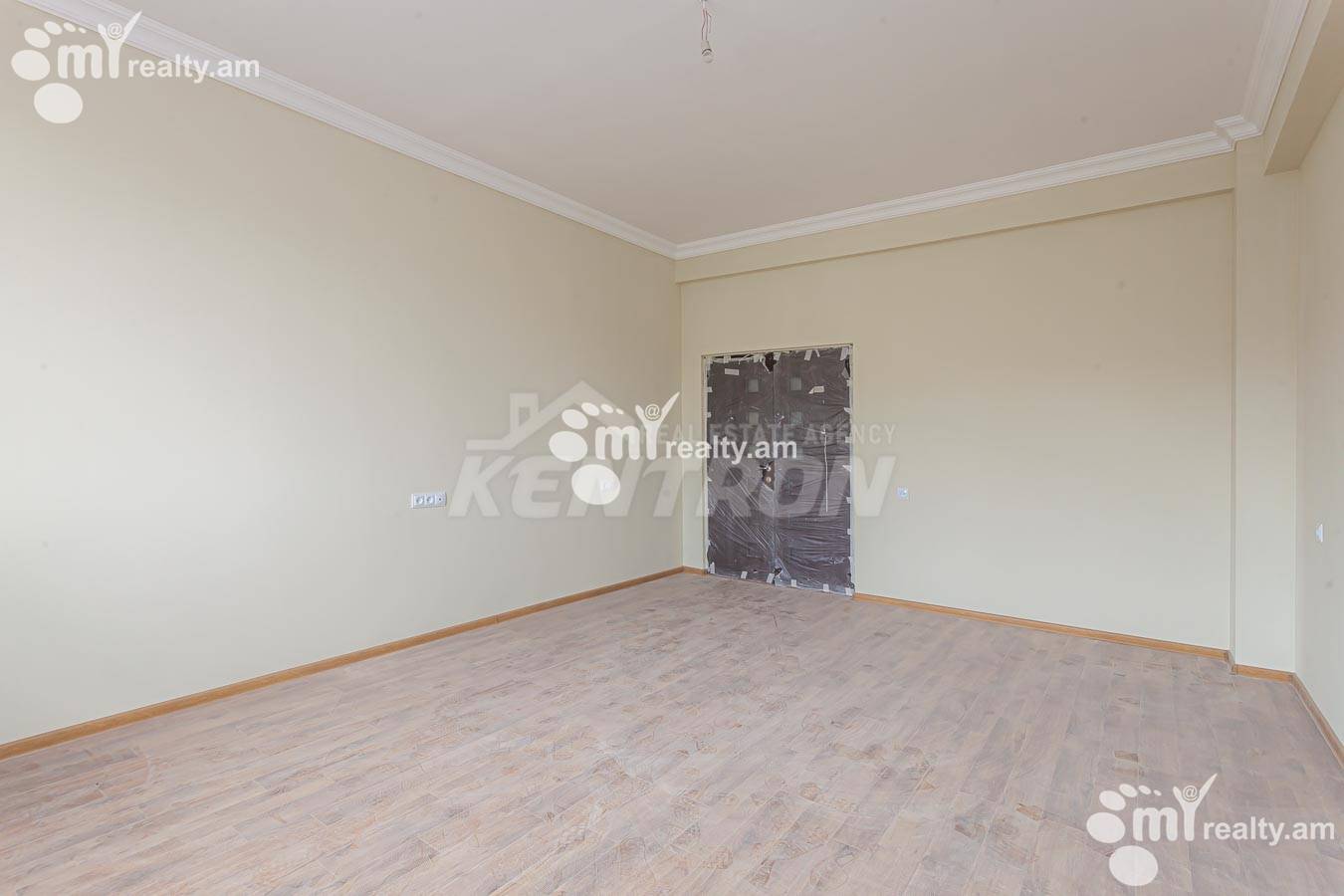 Купить 4 комнатную квартиру М․ Мелконян ул, Центр Ереван, 155072