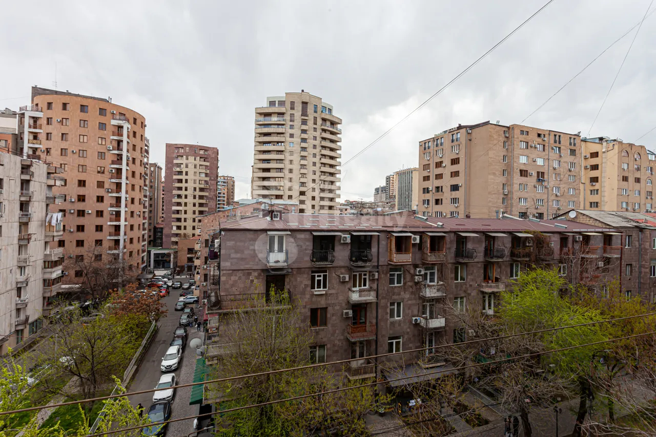 2 սենյականոց բնակարան վարձով Պուշկինի փող, Կենտրոն Երևան, 160201