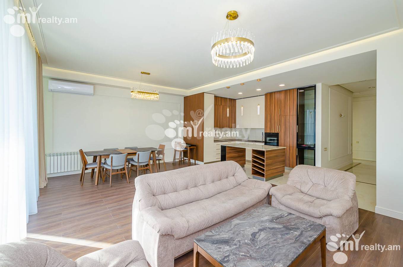 4 սենյականոց բնակարան վարձով Անտառային, Գ.Էմինի փող., Կենտրոն Երևան, 153304