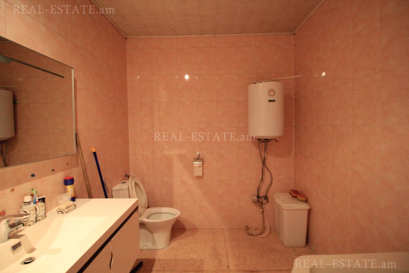 4 սենյականոց բնակարան  Պարոնյան փող, Կենտրոն Երևան, 86934