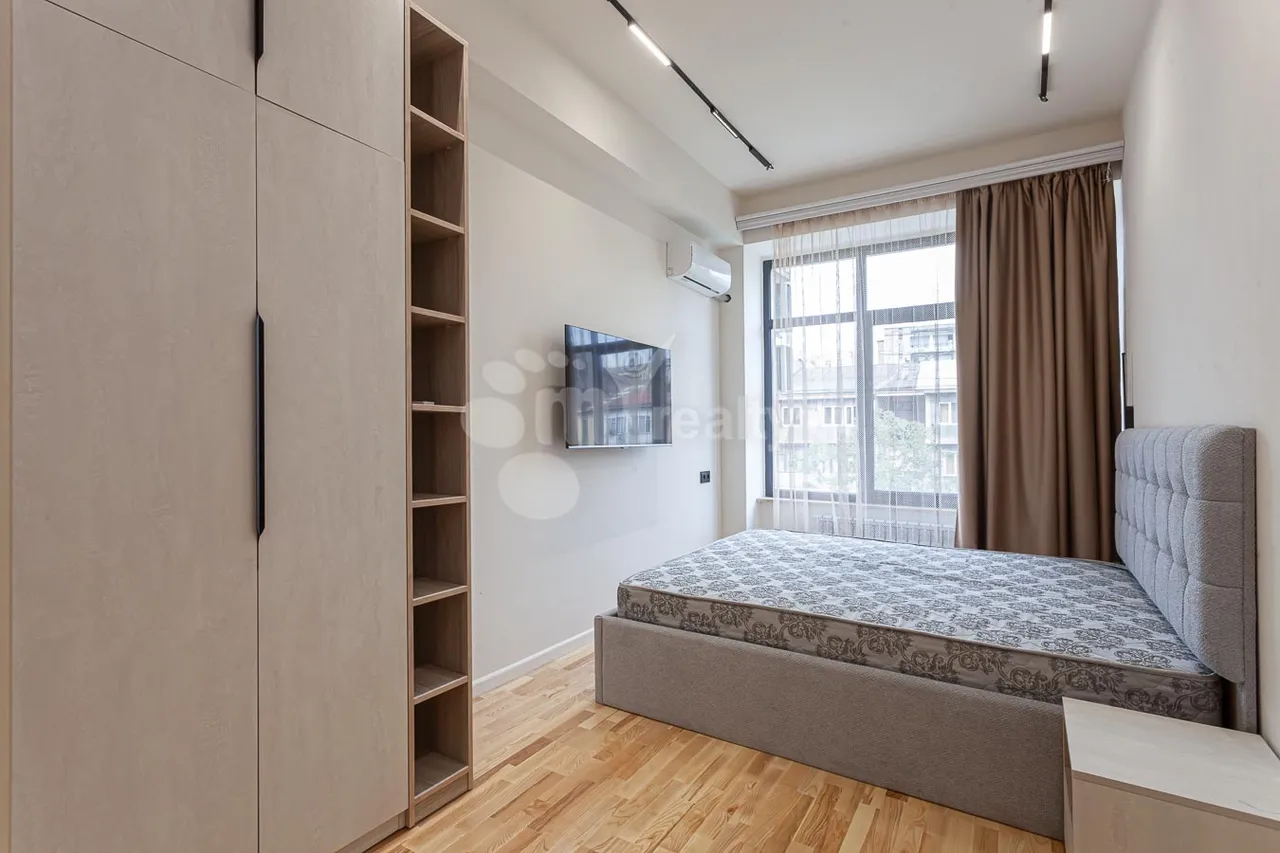 4 bedroom apartment for sale Nalbandyan St, Center Yerevan, 157674