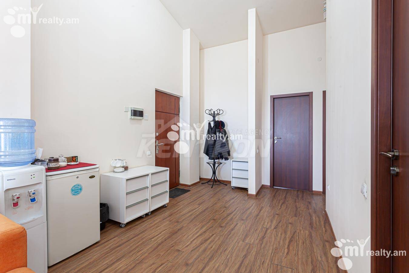 3 bedroom apartment for sale Antarayin St, Center Yerevan, 154956