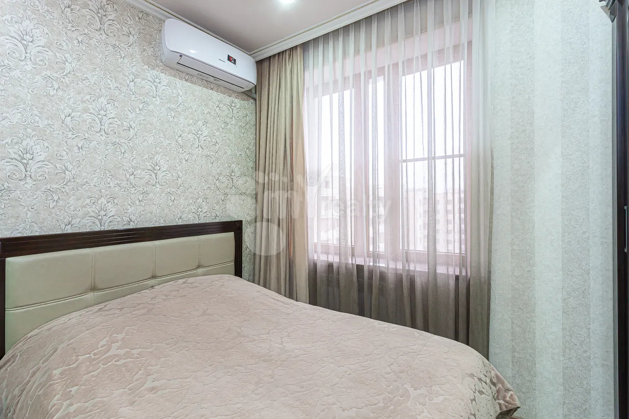 4 bedroom apartment for sale Argishti St, Center Yerevan, 161737