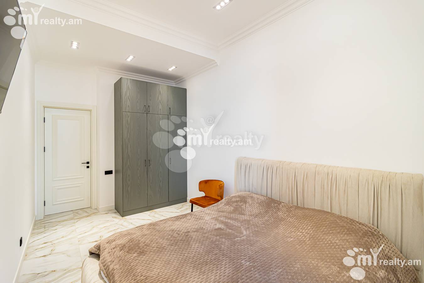 3 bedroom apartment for sale Argishti St, Center Yerevan, 154192