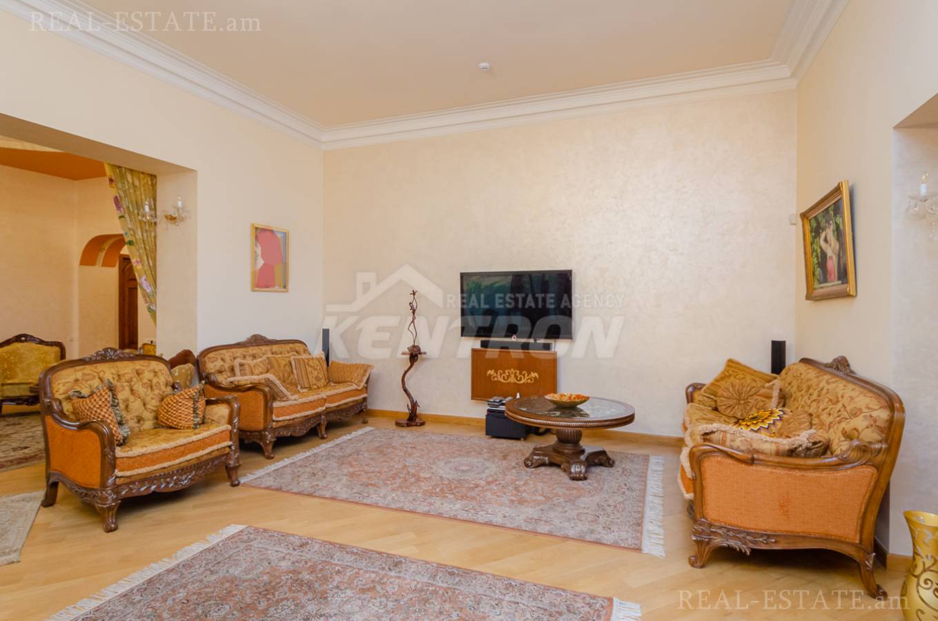 4 bedroom apartment for sale rue d'Abovyan, Center Yerevan, 137151