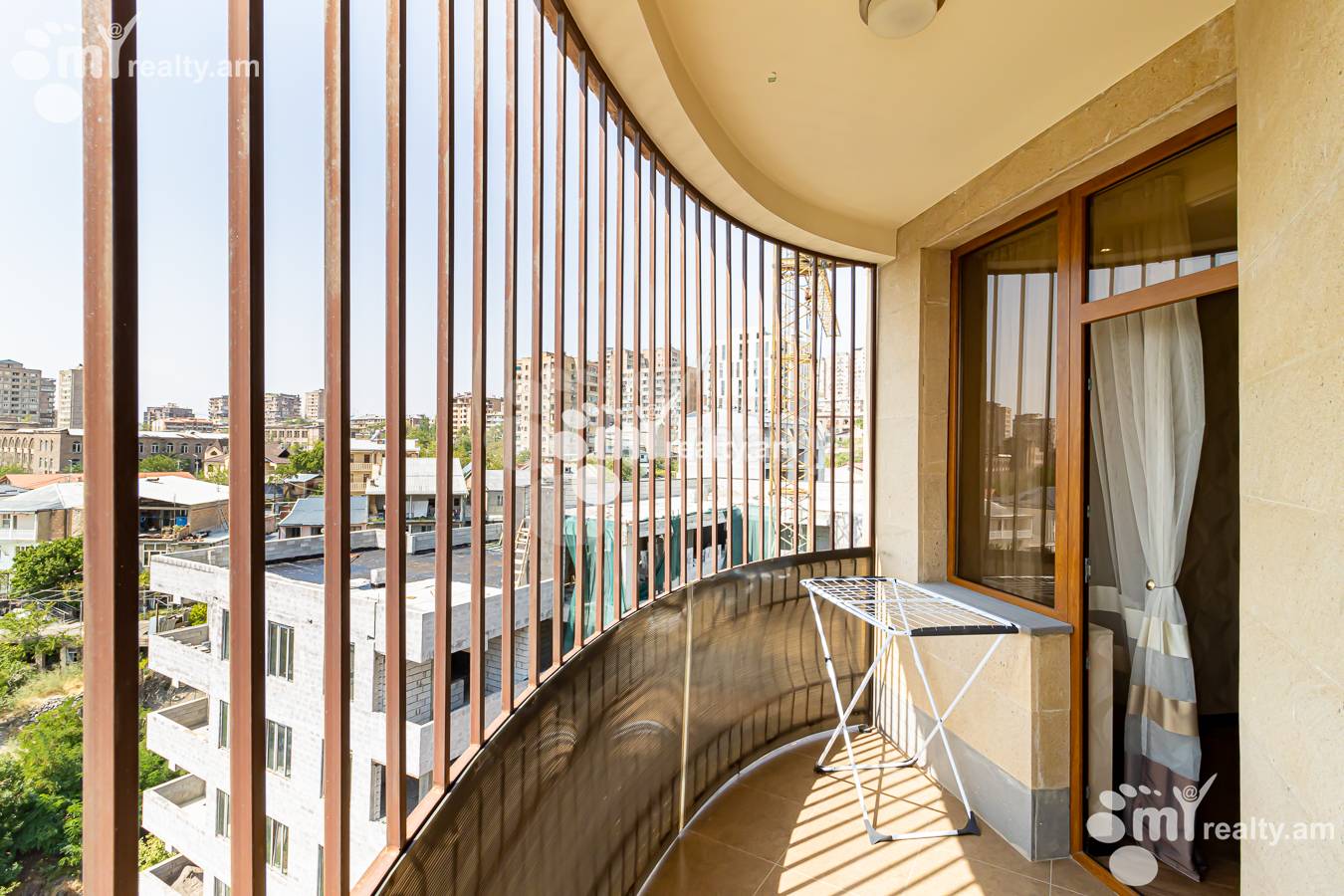 3 bedroom apartment for sale Ler. Kamsar St, Center Yerevan, 153195