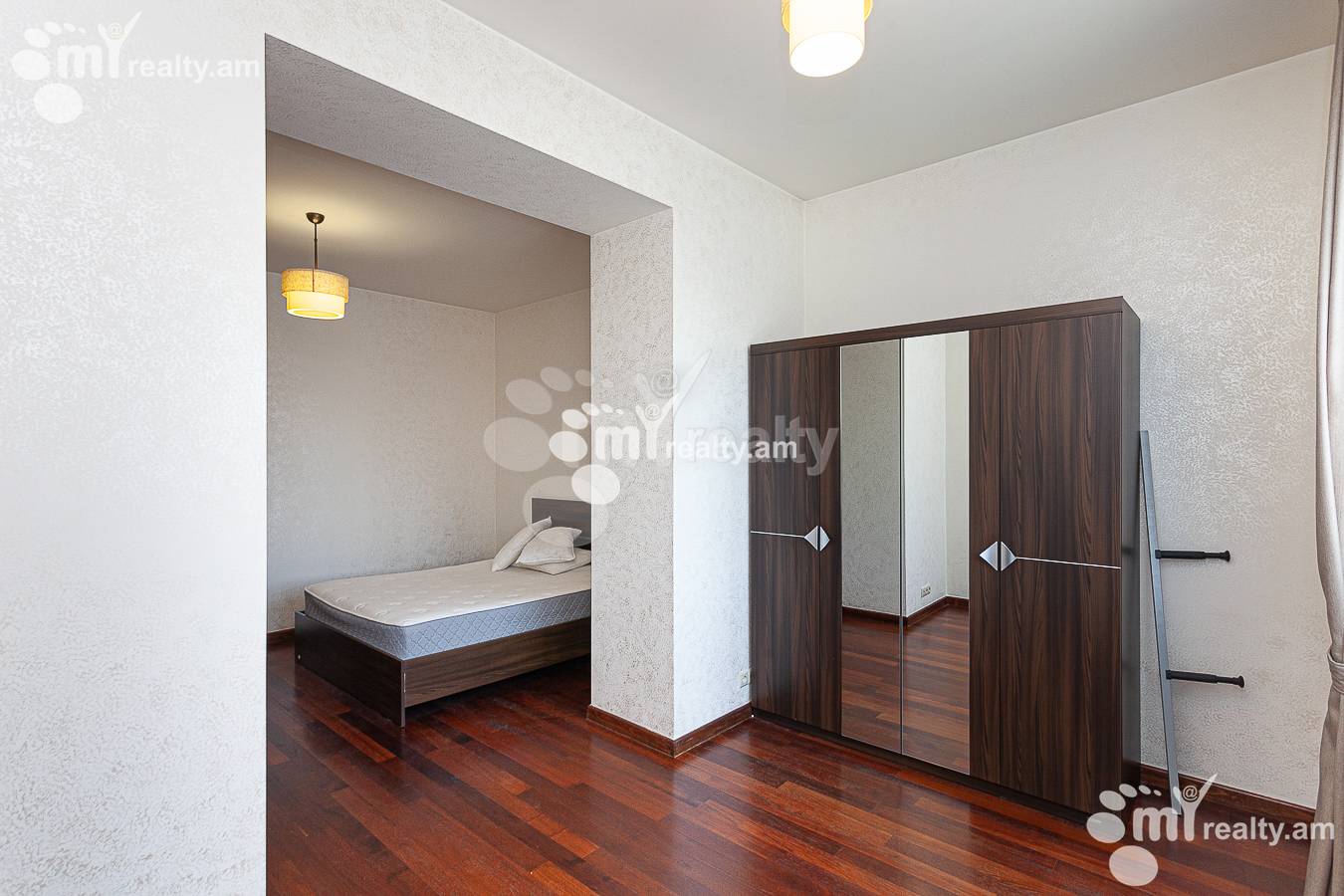 3 bedroom apartment for rent Tamanyan St, Center Yerevan, 157139