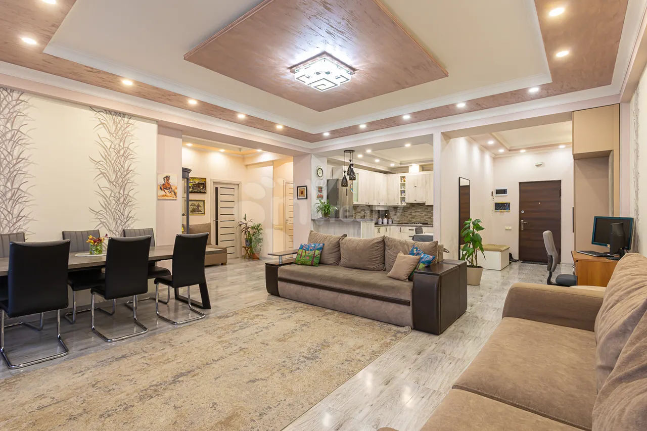 4 bedroom apartment for sale Gyuliqevxyan St, Nor Norque Yerevan, 159626