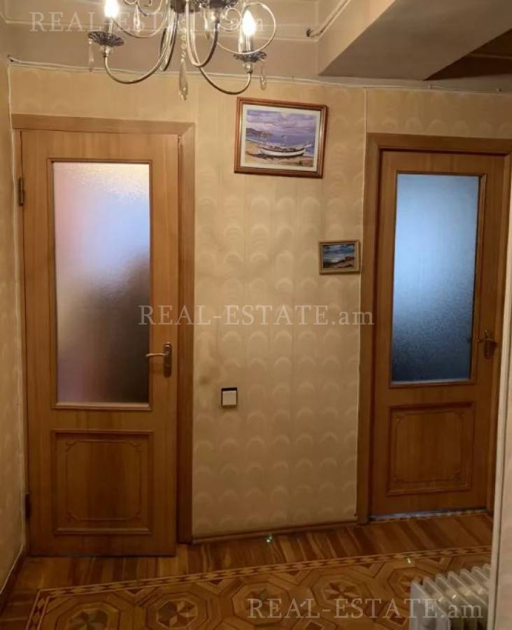 2 սենյականոց բնակարան  Ե. Քոչար փող, Կենտրոն Երևան, 131609