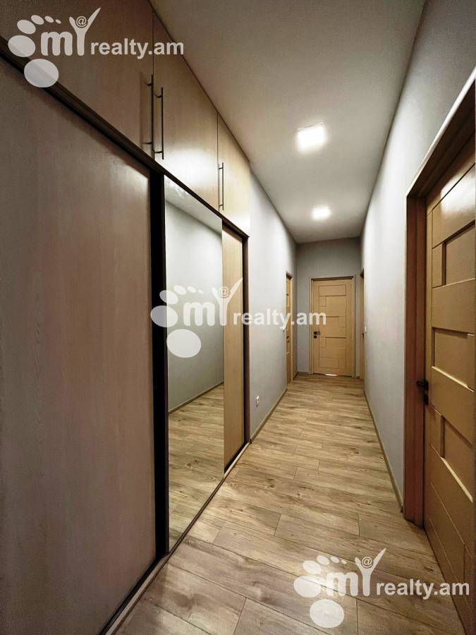 4 bedroom apartment for rent Antarayin St, Center Yerevan, 156196