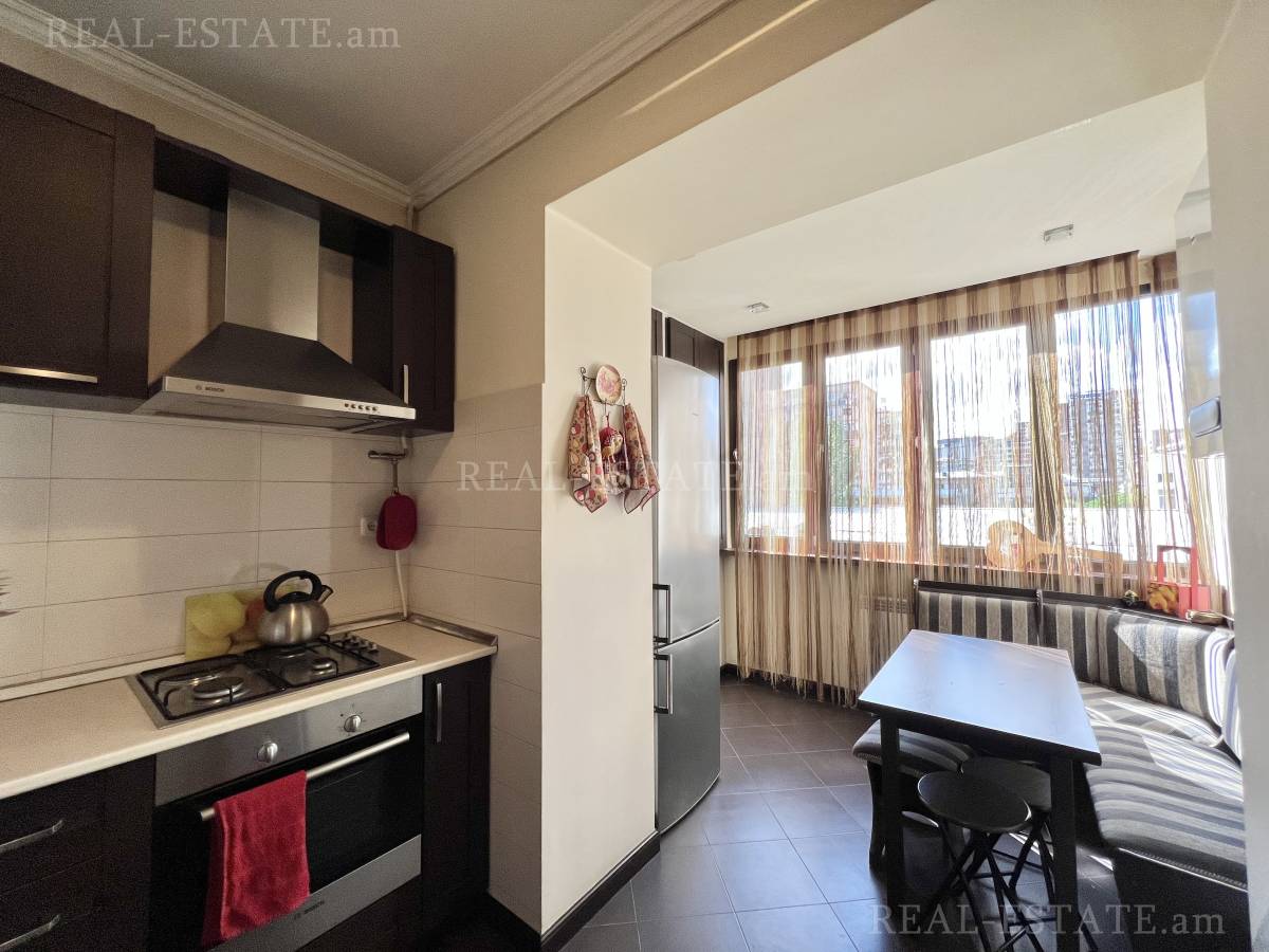 2 bedroom apartment for sale Zakyan St, Center Yerevan, 141356