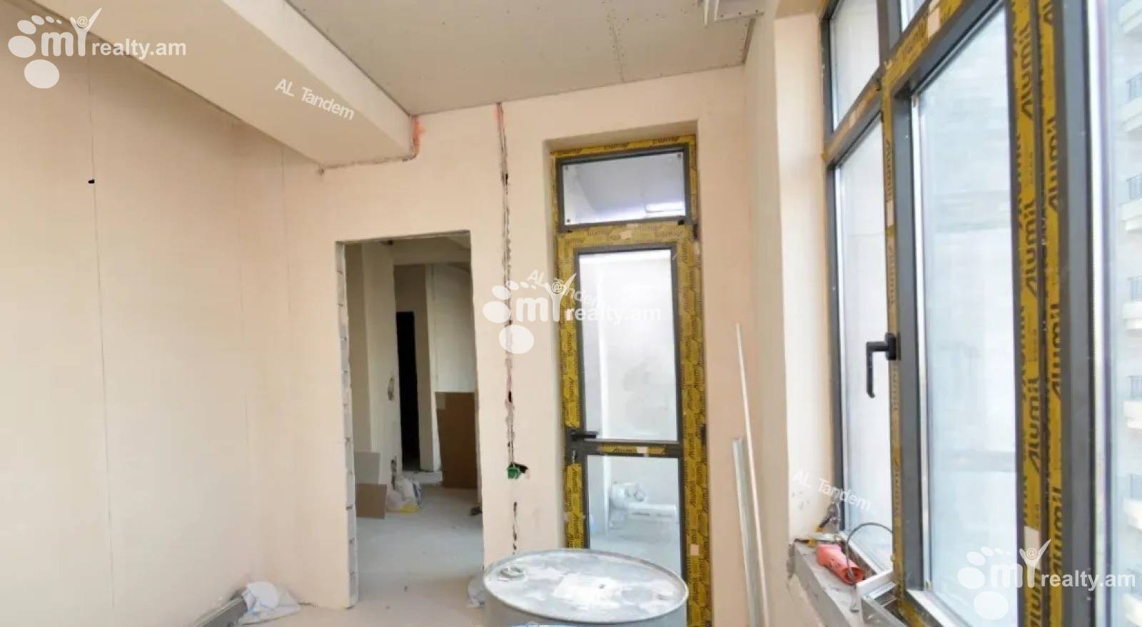 3 սենյականոց բնակարան  Արշակունյաց պող, Կենտրոն Երևան, 158257