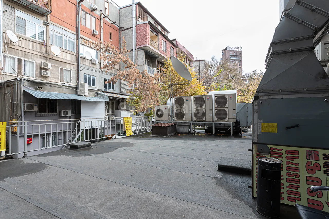 Commercial property for sale Mashtots Ave, Center Yerevan, 158298