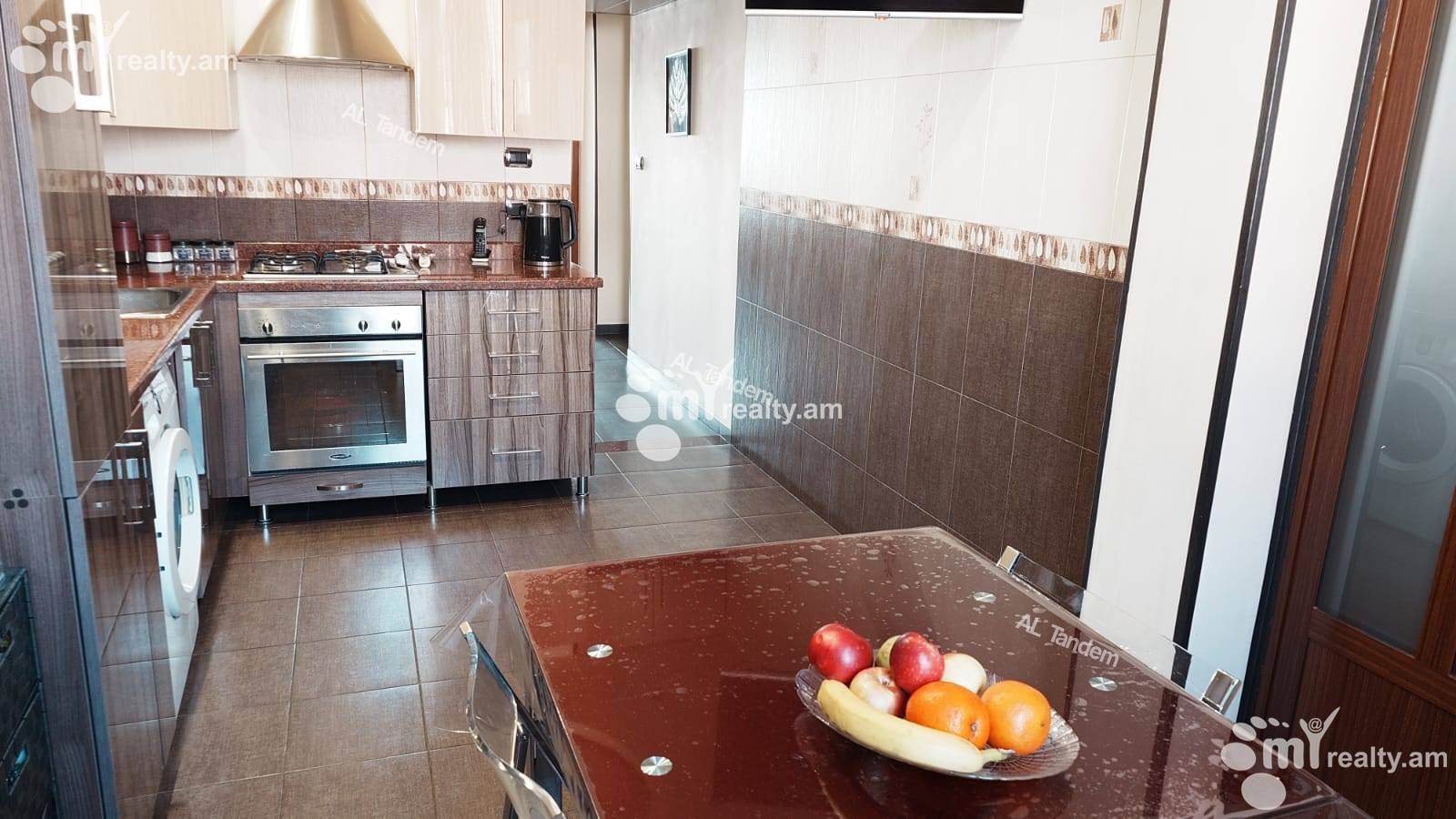 3 bedroom apartment for sale خیابان برادران اوربِلی, عربگیر ایروان, 154795