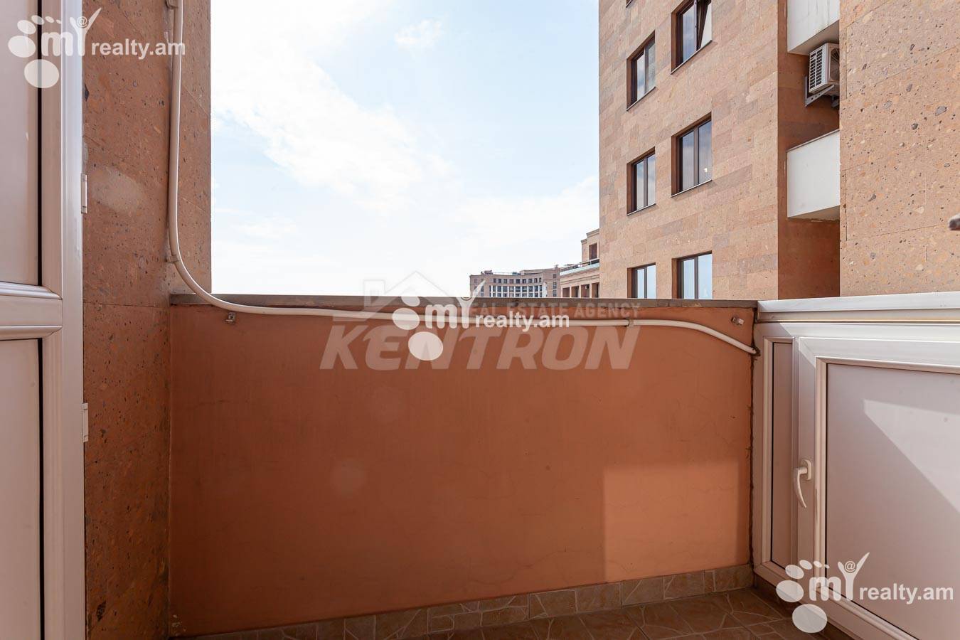 4 սենյականոց բնակարան  Սասնա Ծռեր փող., Դավթաշեն Երևան, 155026