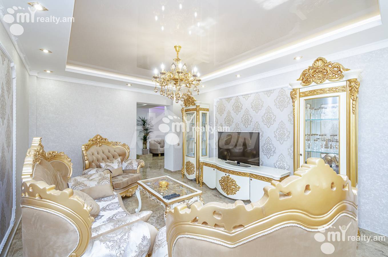 Купить 3 комнатную квартиру Антараин ул, Центр Ереван, 157086