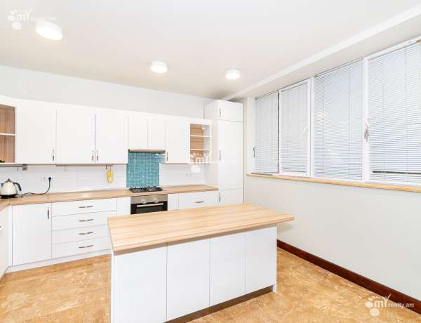 4-senyakanoc-bnakaran-vacharq-Yerevan-Center