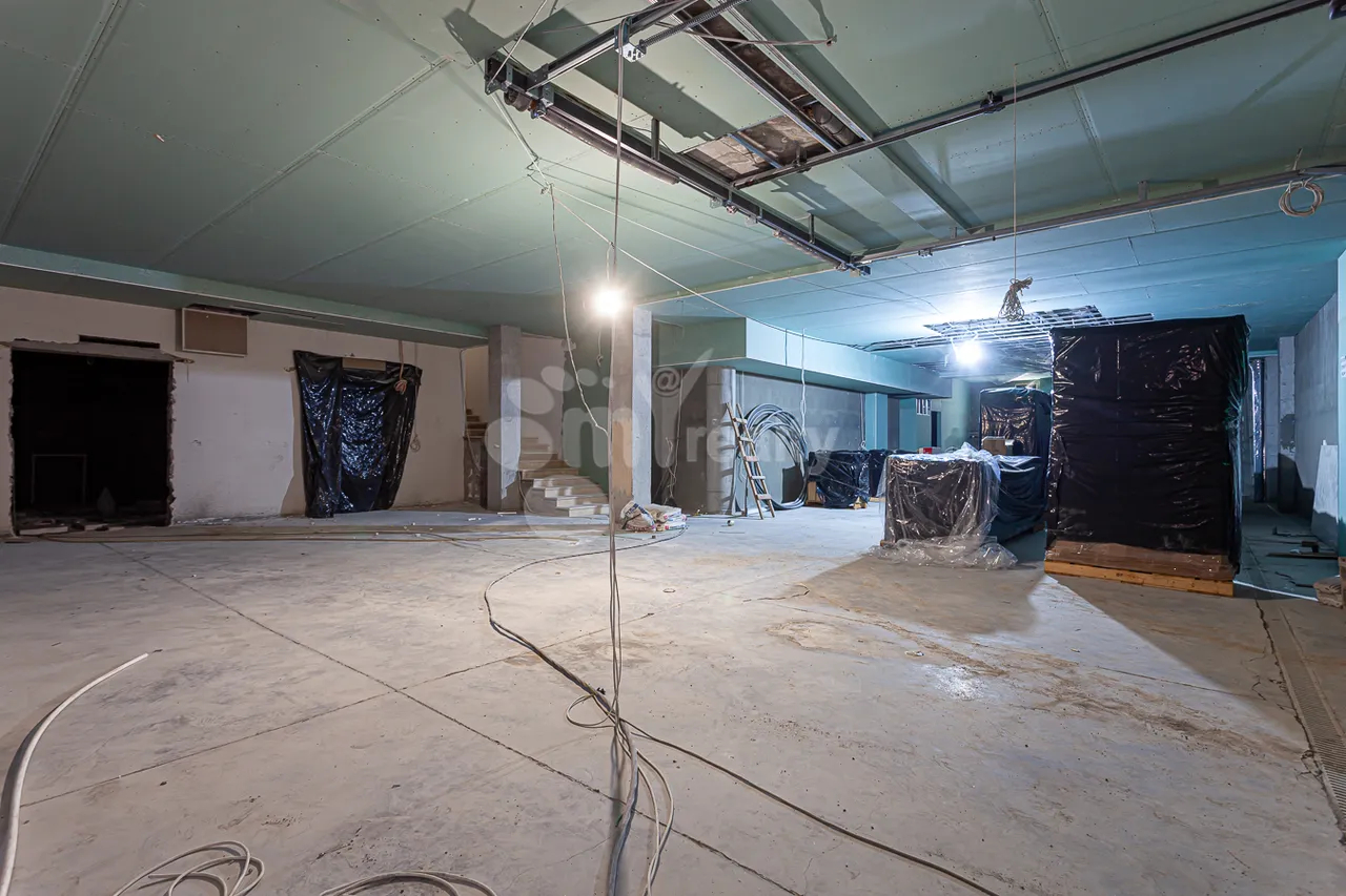Commercial for sale خیابان داویت آنهاخت, کاناکِر – زیتون ایروان, 161708