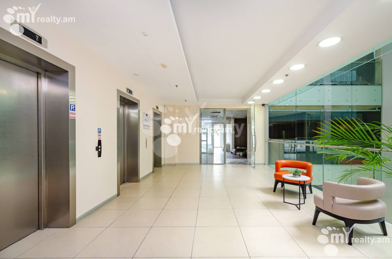 Снять коммерческoе помещение Г.Лусаворич ул, Центр Ереван, 153212
