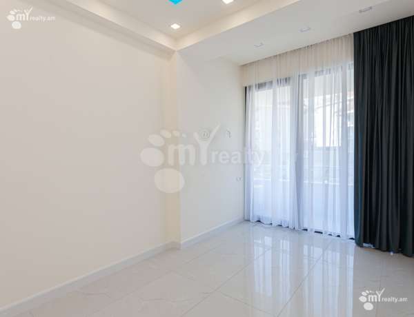 3-senyakanoc-bnakaran-vacharq-Yerevan-Center