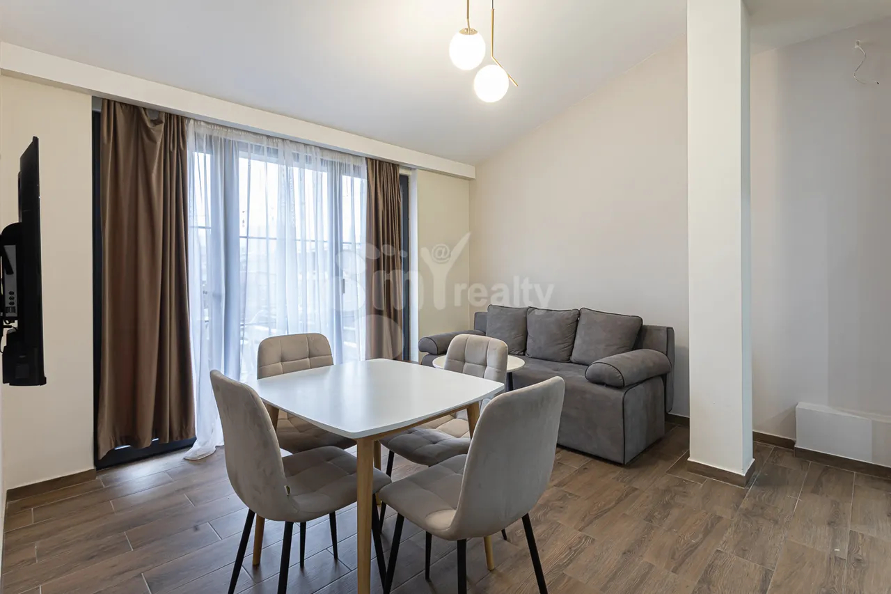 4 bedroom apartment for sale Koghbatsi St, Center Yerevan, 159428