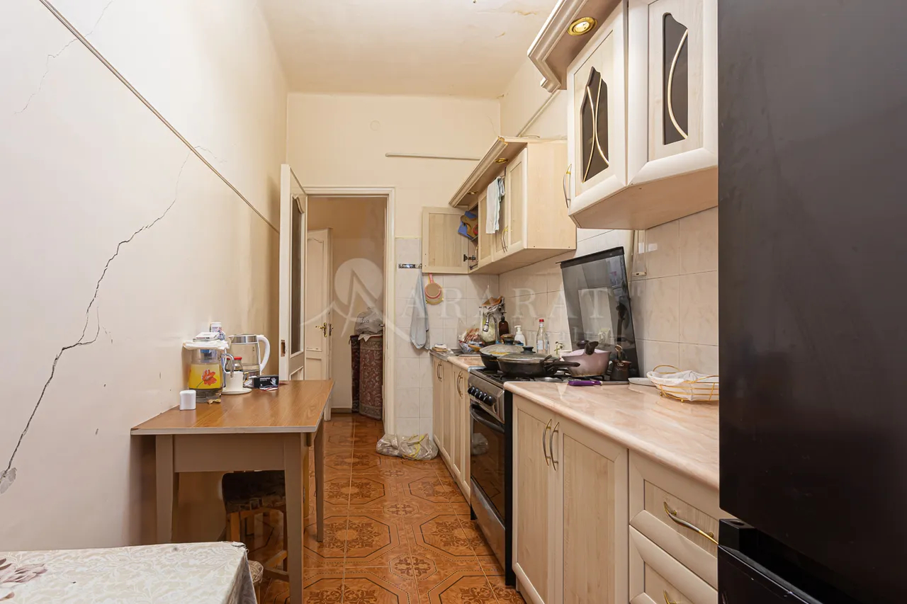 3 bedroom apartment for sale خیابان تیگران مِتس, مرکز شهر ایروان, 157731