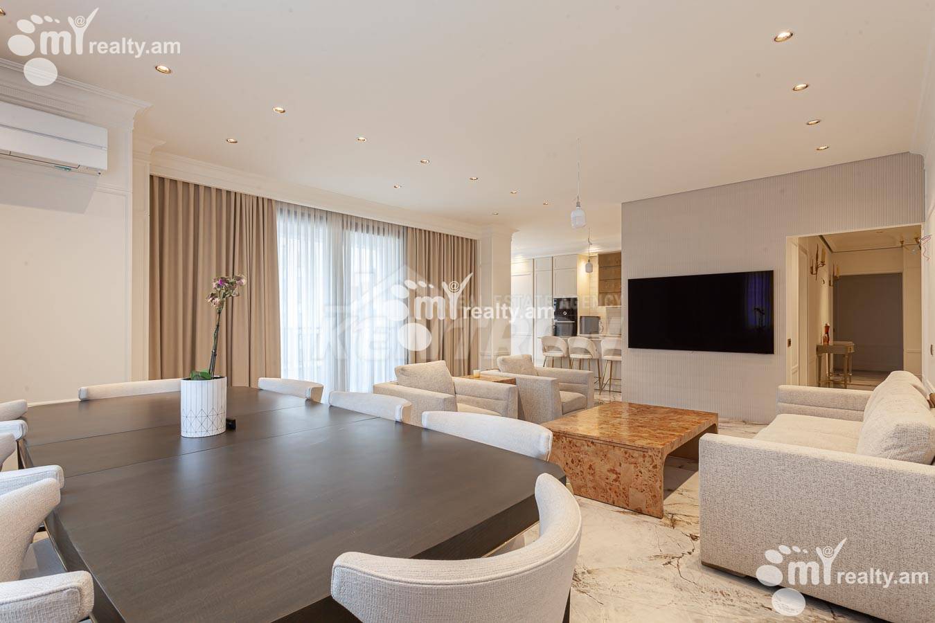 4 սենյականոց բնակարան  Բուզանդի փող, Կենտրոն Երևան, 155152