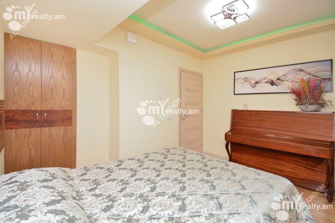 3 սենյականոց բնակարան վարձով Մոսկովյան փող, Կենտրոն Երևան, 160061