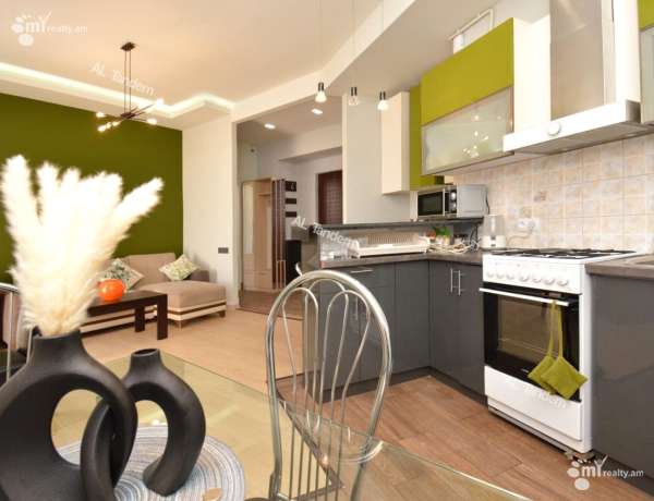 snyat-kvartiru/3-komnatnaya/Baghramyan+Ave+%28Kentron%29/Center/Yerevan