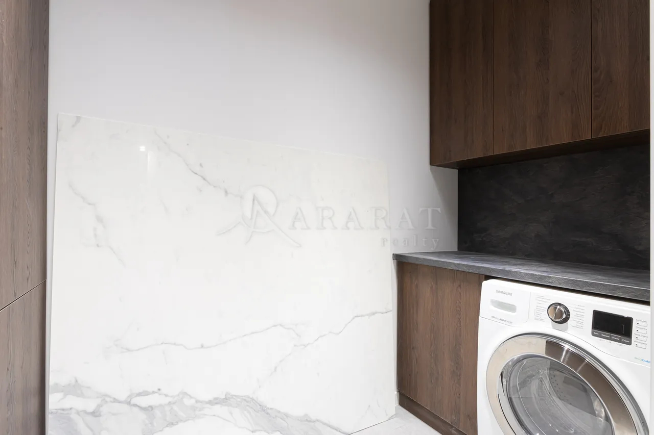 4 bedroom apartment for sale Pushkin St, Center Yerevan, 157581