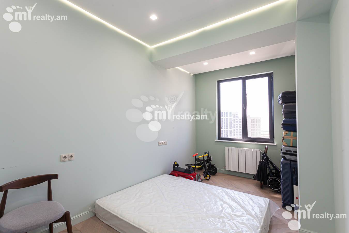 4 սենյականոց բնակարան  Ադոնց փող, Արաբկիր Երևան, 153012