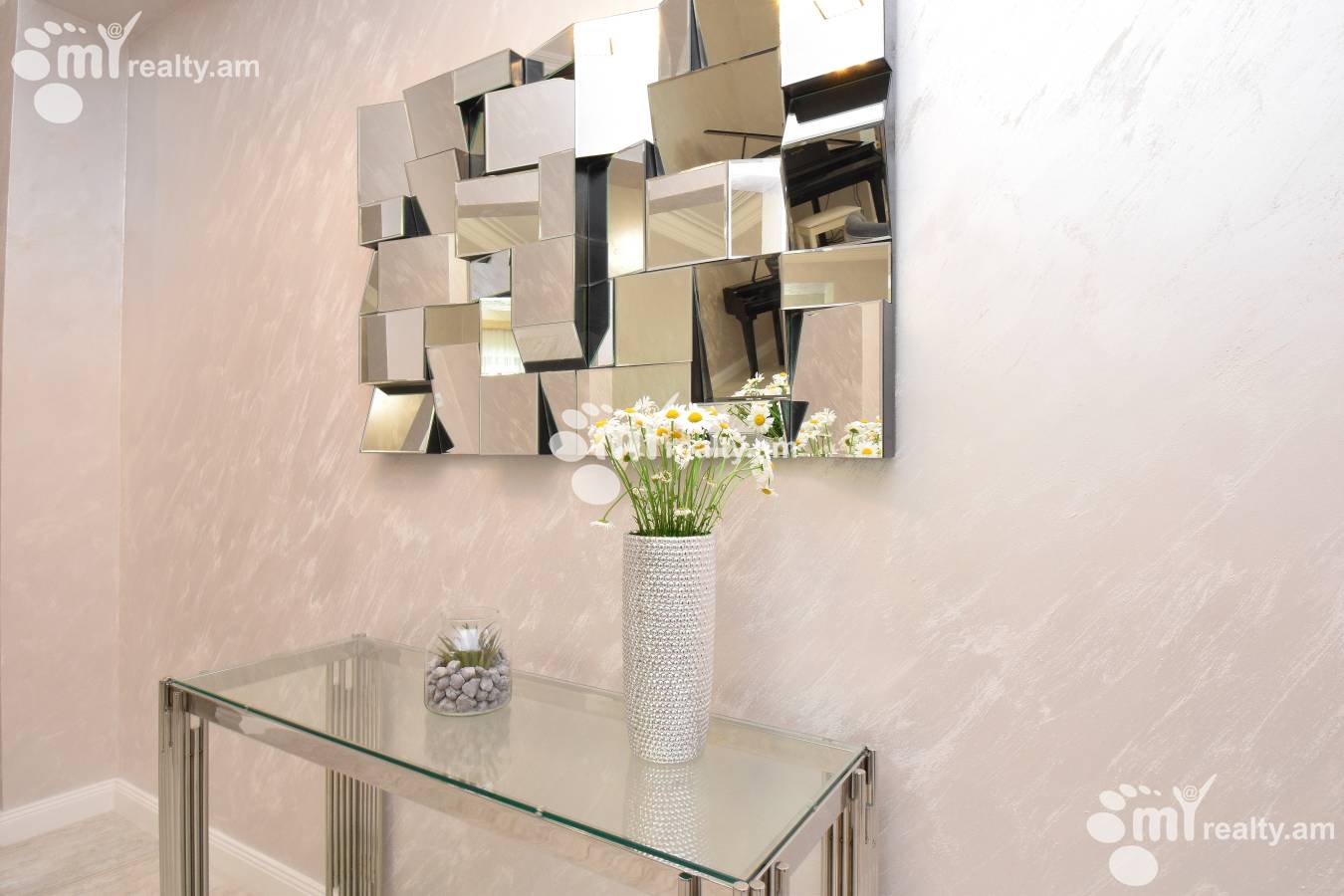 2 bedroom apartment for sale Baghramyan Ave (Kentron), Center Yerevan, 155193