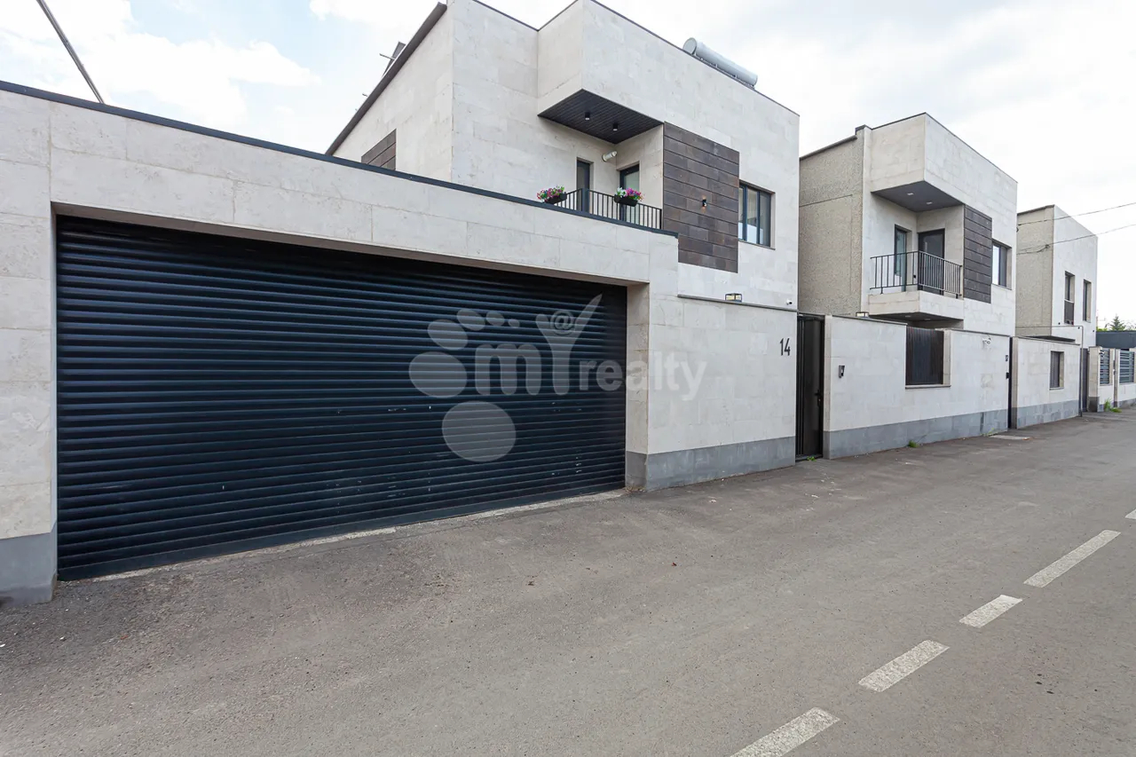 House for sale Abovyan dis, Avan Yerevan, 160738