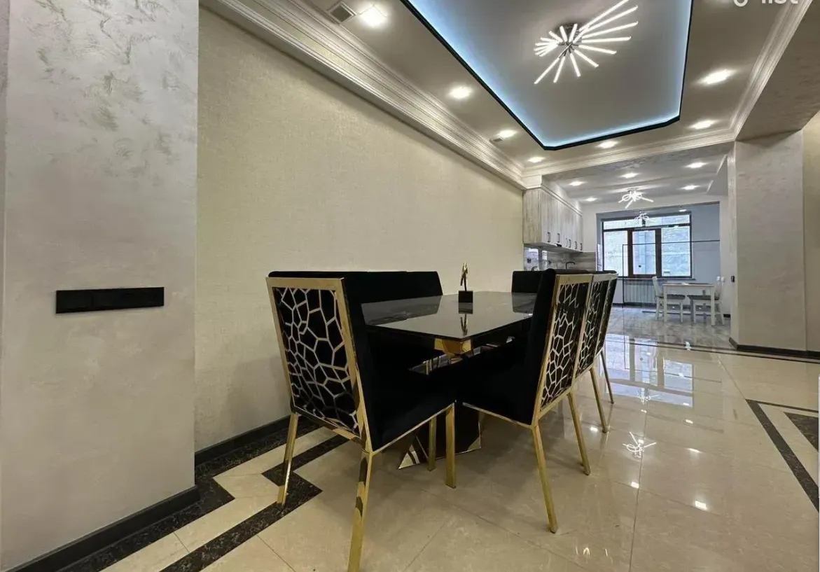 3 bedroom apartment for rent Yekmalyan St, Center Yerevan, 161572